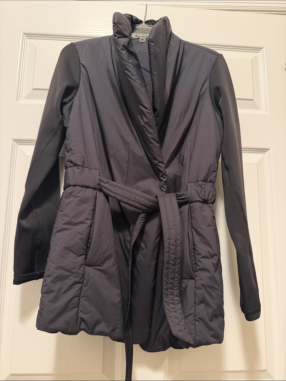 Lululemon Women’s Belted Coat Jacket - Black - Picture 1 of 6